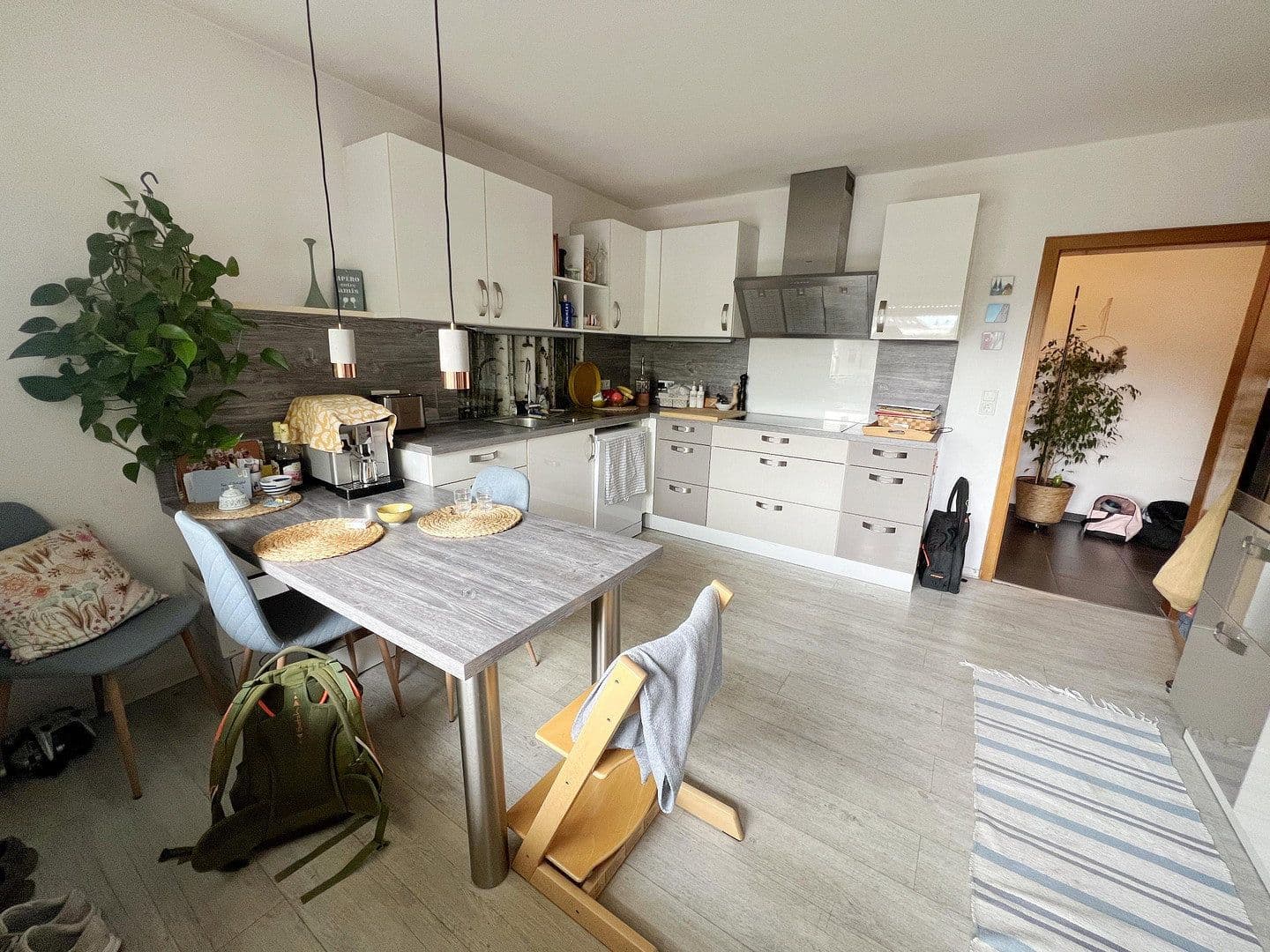 Prenájom bytu 4-izbový 130 m², Gartenweg 6, Köln, Severné Porýnie - Westfálsko Prenájom bytu 4-izbový 130 m², Gartenweg 6, Köln, Severné Porýnie - Westfálsko