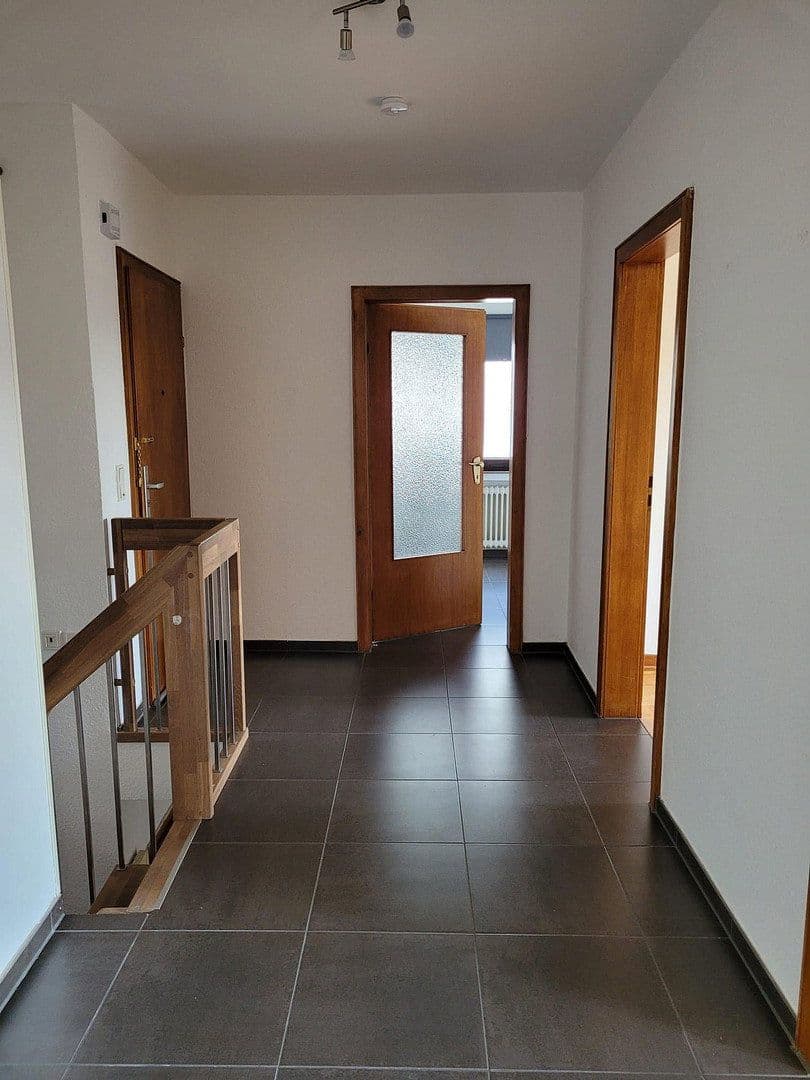 Prenájom bytu 4-izbový 130 m², Gartenweg 6, Köln, Severné Porýnie - Westfálsko Prenájom bytu 4-izbový 130 m², Gartenweg 6, Köln, Severné Porýnie - Westfálsko