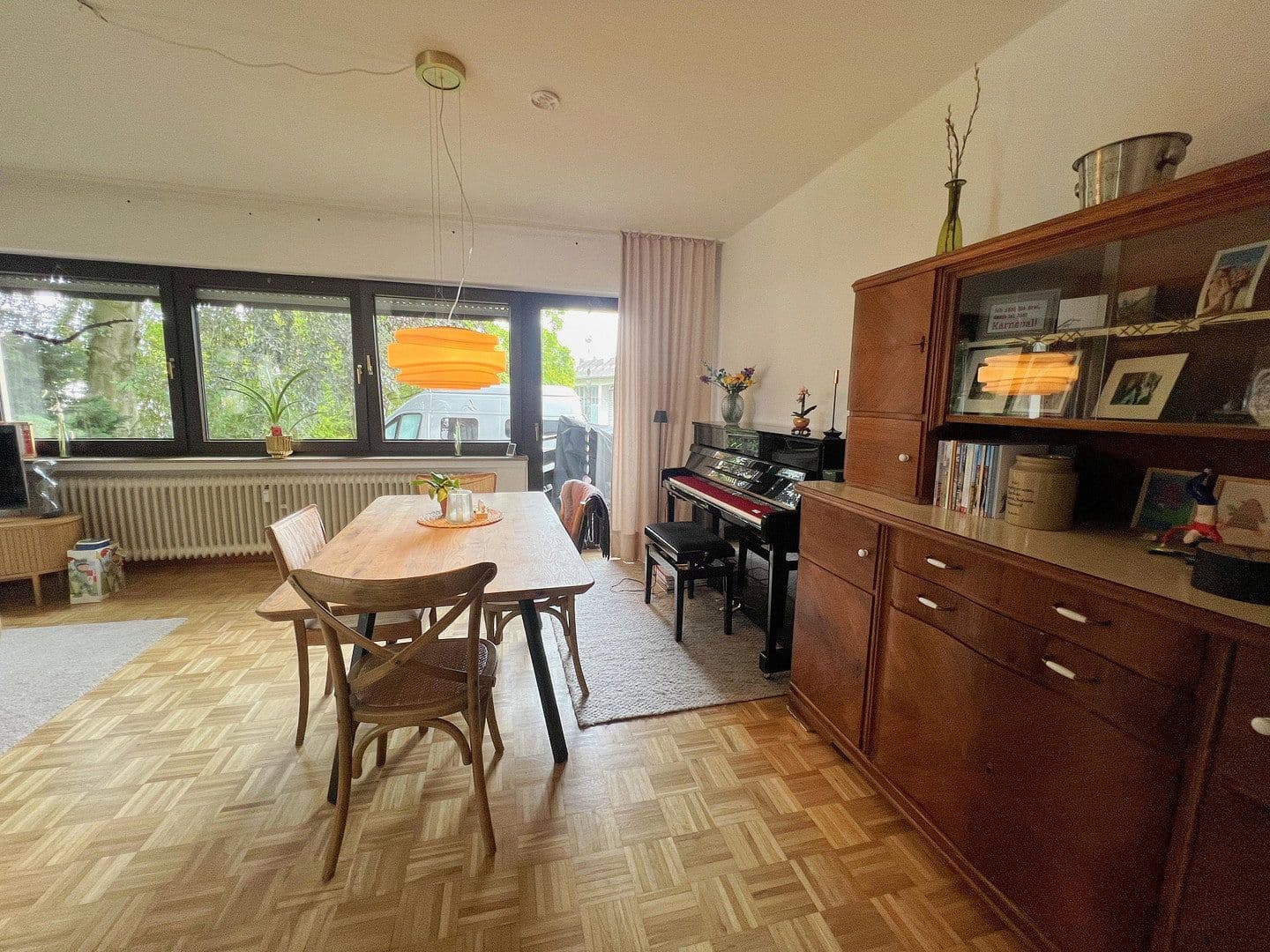 Prenájom bytu 4-izbový 130 m², Gartenweg 6, Köln, Severné Porýnie - Westfálsko Prenájom bytu 4-izbový 130 m², Gartenweg 6, Köln, Severné Porýnie - Westfálsko