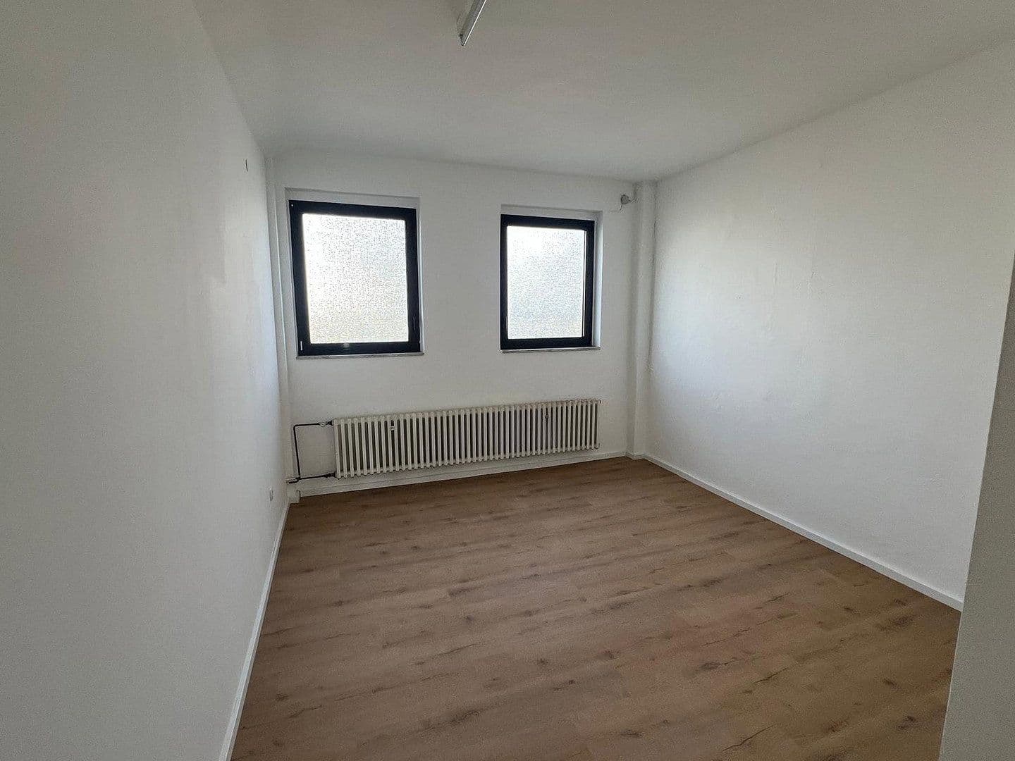 Prenájom nebytového priestoru 1.000 m², Weilburg, Hesensko Prenájom nebytového priestoru 1.000 m², Weilburg, Hesensko