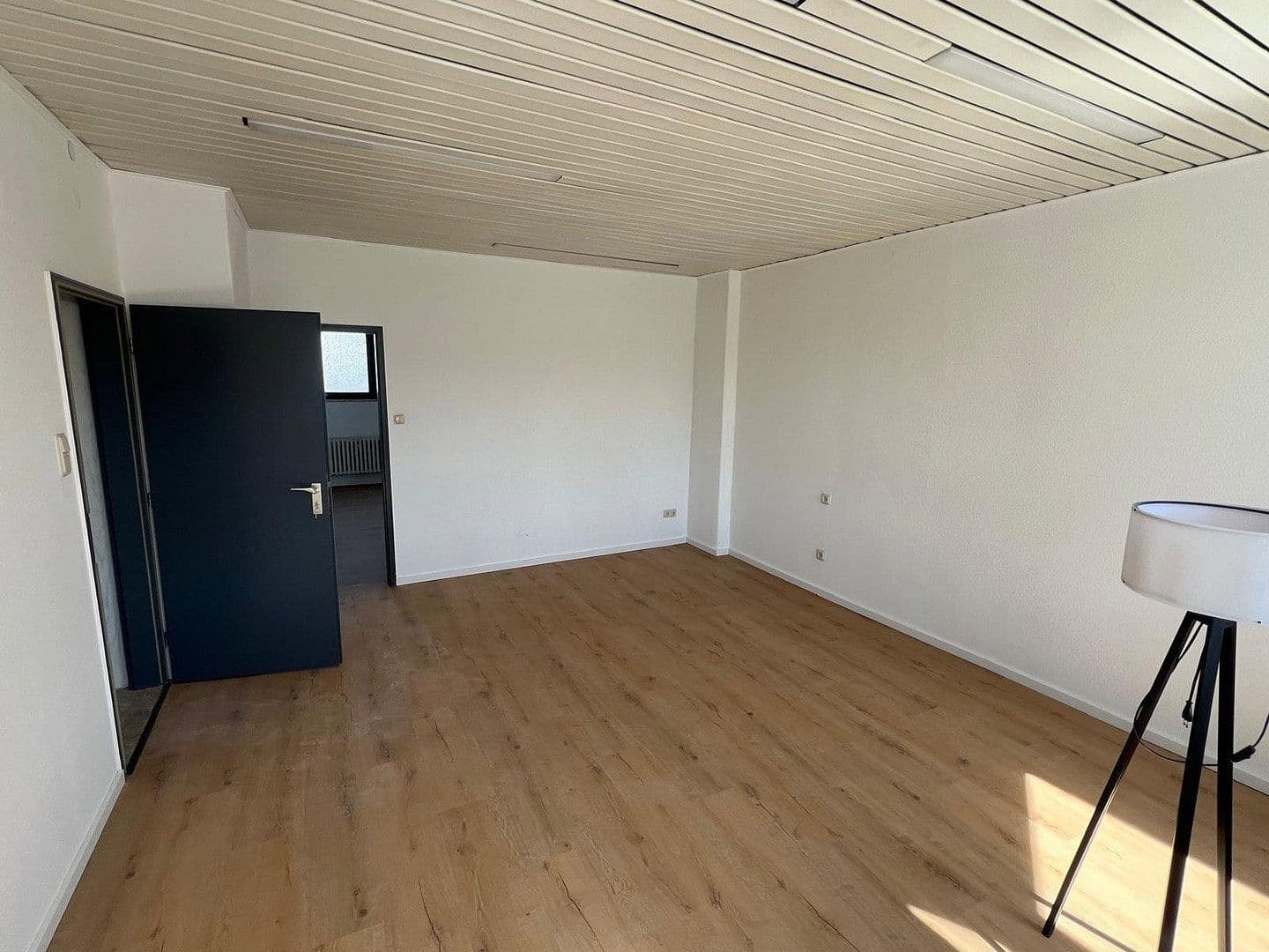 Prenájom nebytového priestoru 1.000 m², Weilburg, Hesensko Prenájom nebytového priestoru 1.000 m², Weilburg, Hesensko
