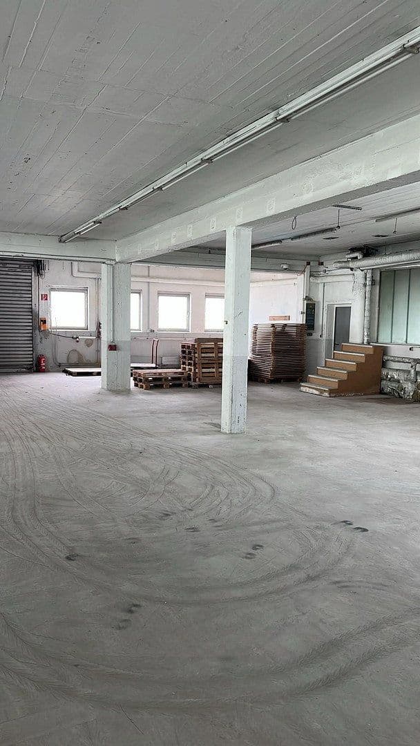 Prenájom nebytového priestoru 1.000 m², Weilburg, Hesensko Prenájom nebytového priestoru 1.000 m², Weilburg, Hesensko