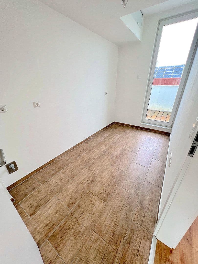 Prenájom bytu 2-izbový 77 m², Lise-Meitner Straße 7, Hildesheim, Dolné Sasko Prenájom bytu 2-izbový 77 m², Lise-Meitner Straße 7, Hildesheim, Dolné Sasko