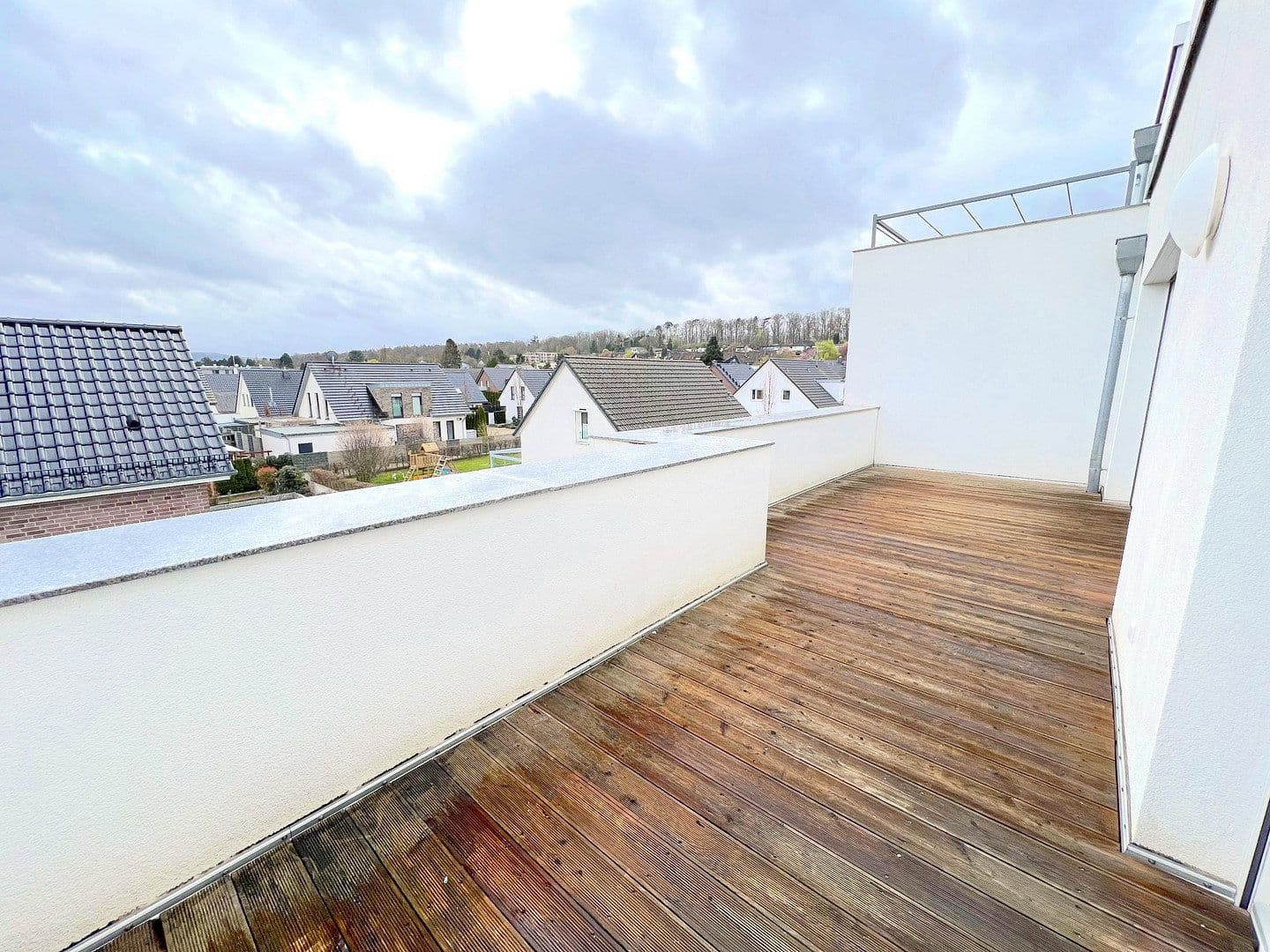 Prenájom bytu 2-izbový 77 m², Lise-Meitner Straße 7, Hildesheim, Dolné Sasko Prenájom bytu 2-izbový 77 m², Lise-Meitner Straße 7, Hildesheim, Dolné Sasko