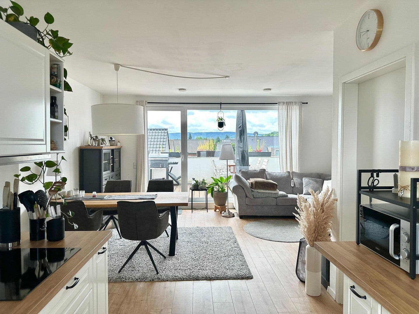 Prenájom bytu 2-izbový 77 m², Lise-Meitner Straße 7, Hildesheim, Dolné Sasko Prenájom bytu 2-izbový 77 m², Lise-Meitner Straße 7, Hildesheim, Dolné Sasko