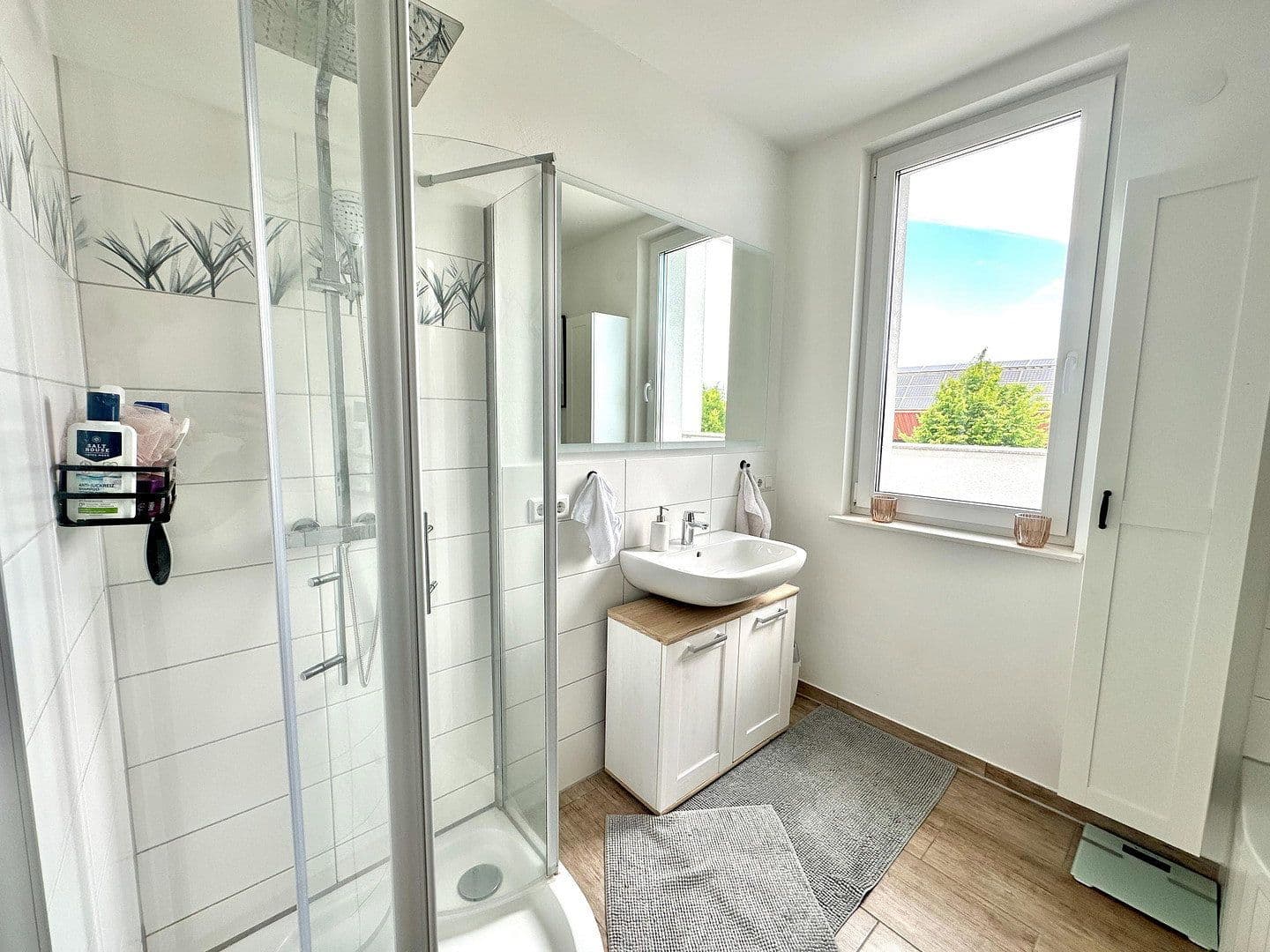Prenájom bytu 2-izbový 77 m², Lise-Meitner Straße 7, Hildesheim, Dolné Sasko Prenájom bytu 2-izbový 77 m², Lise-Meitner Straße 7, Hildesheim, Dolné Sasko