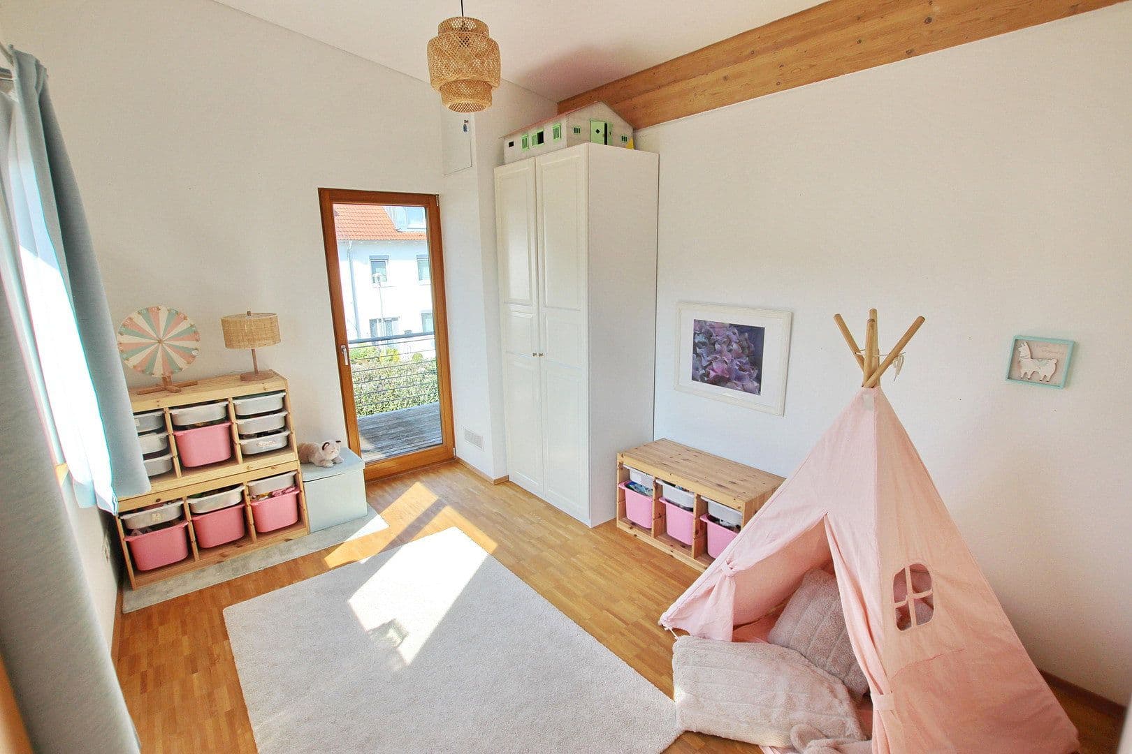 Predaj domu 183 m², pozemek 349 m², Nürtingen, Bádensko-Wurttembersko Predaj domu 183 m², pozemek 349 m², Nürtingen, Bádensko-Wurttembersko