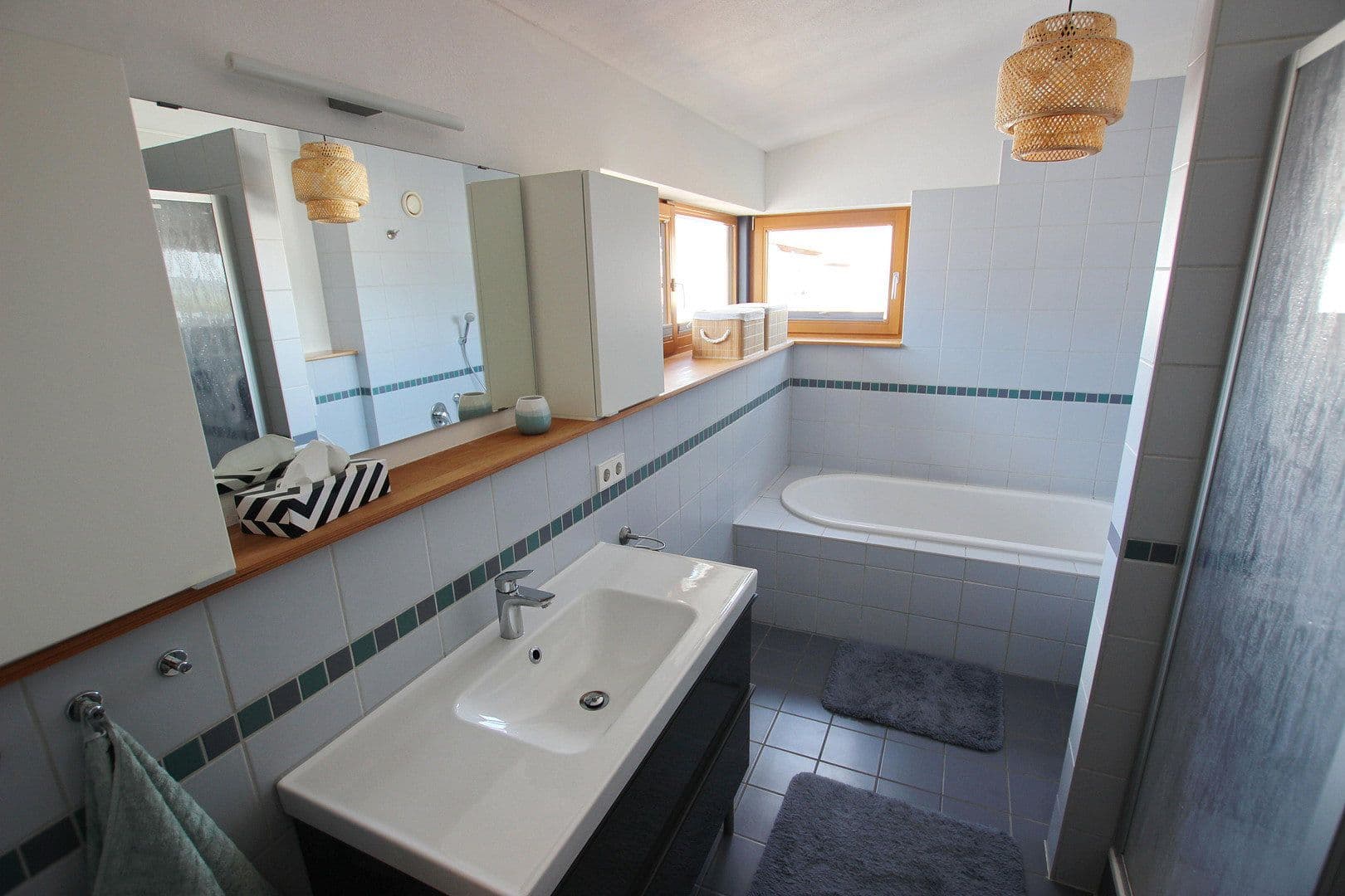 Predaj domu 183 m², pozemek 349 m², Nürtingen, Bádensko-Wurttembersko Predaj domu 183 m², pozemek 349 m², Nürtingen, Bádensko-Wurttembersko