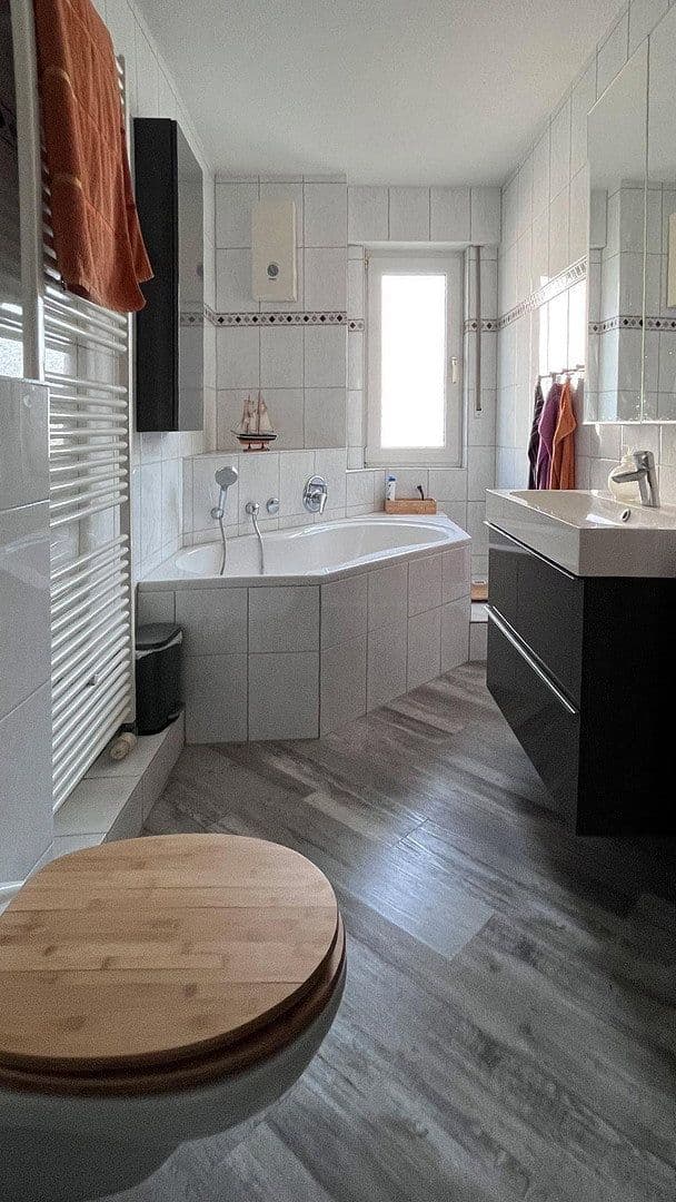 Predaj domu 140 m², pozemek 155 m², Bergisch Gladbach, Severné Porýnie - Westfálsko Predaj domu 140 m², pozemek 155 m², Bergisch Gladbach, Severné Porýnie - Westfálsko