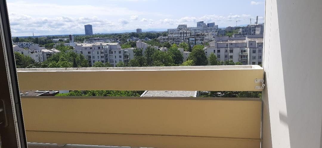 Prenájom bytu 3-izbový 88 m², München, Bavorsko Prenájom bytu 3-izbový 88 m², München, Bavorsko