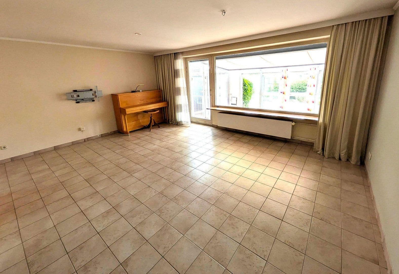 Prenájom domu 135 m², pozemek 147 m², Stein, Bavorsko Prenájom domu 135 m², pozemek 147 m², Stein, Bavorsko