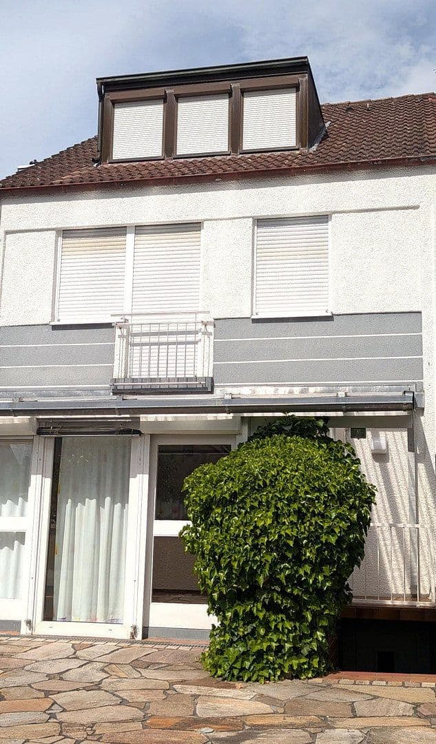 Prenájom domu 135 m², pozemek 147 m², Stein, Bavorsko Prenájom domu 135 m², pozemek 147 m², Stein, Bavorsko