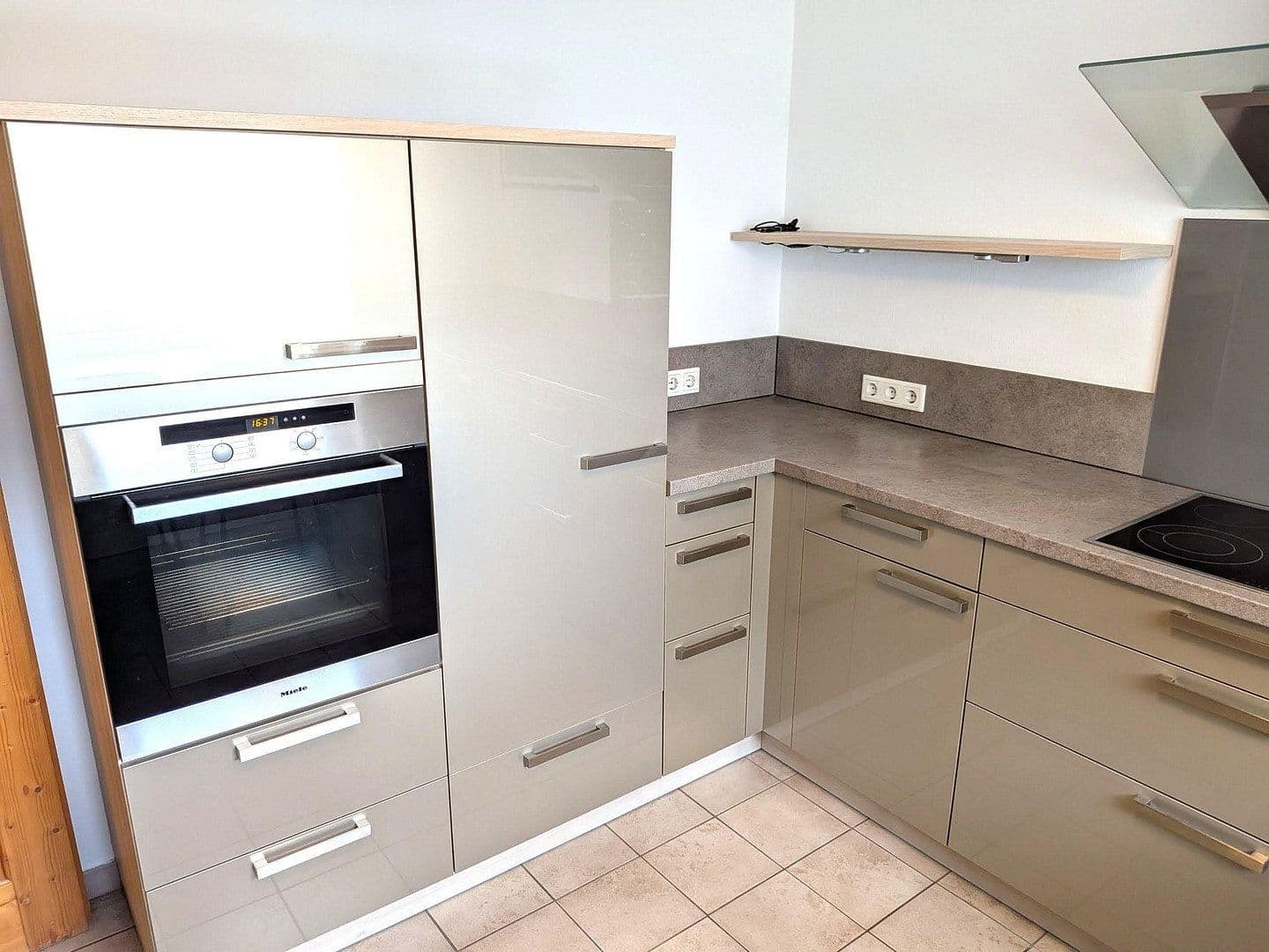 Prenájom domu 135 m², pozemek 147 m², Stein, Bavorsko Prenájom domu 135 m², pozemek 147 m², Stein, Bavorsko