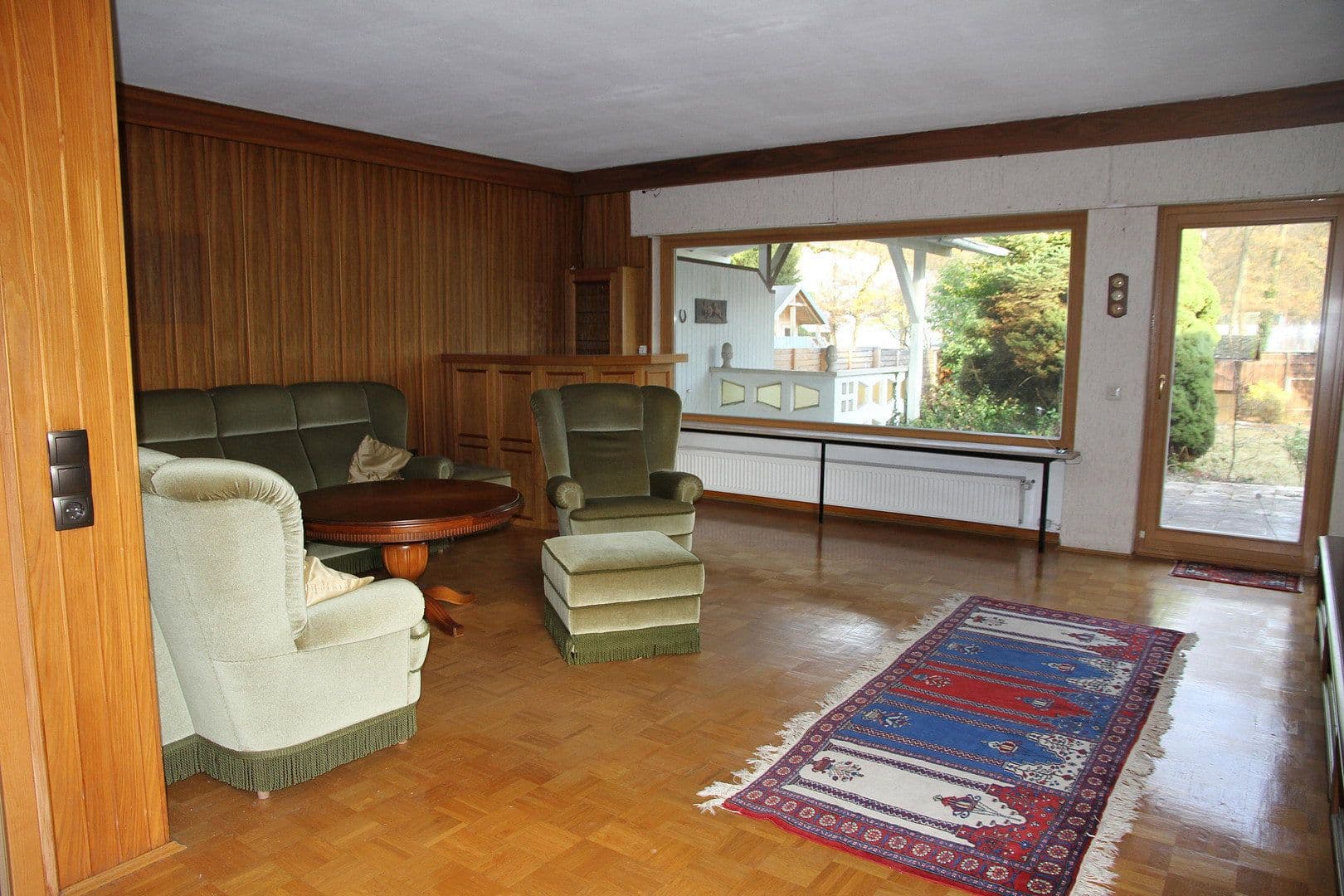 Predaj domu 161 m², pozemek 504 m², Bruchköbel, Hesensko Predaj domu 161 m², pozemek 504 m², Bruchköbel, Hesensko
