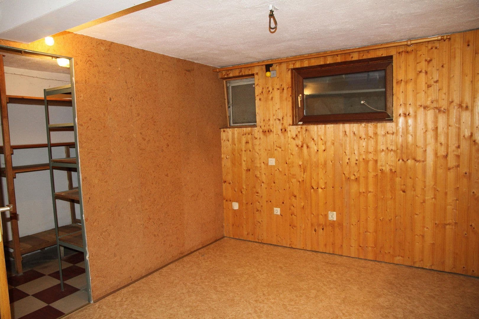 Predaj domu 161 m², pozemek 504 m², Bruchköbel, Hesensko Predaj domu 161 m², pozemek 504 m², Bruchköbel, Hesensko