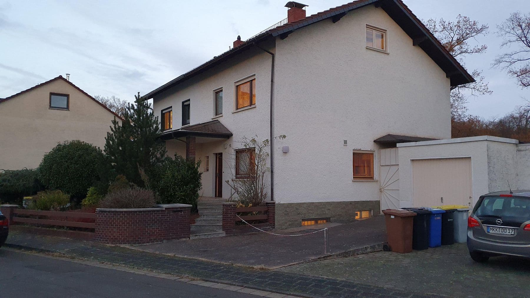 Predaj domu 161 m², pozemek 504 m², Bruchköbel, Hesensko Predaj domu 161 m², pozemek 504 m², Bruchköbel, Hesensko