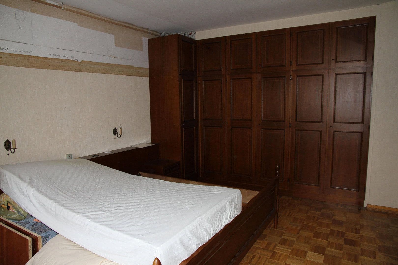 Predaj domu 161 m², pozemek 504 m², Bruchköbel, Hesensko Predaj domu 161 m², pozemek 504 m², Bruchköbel, Hesensko