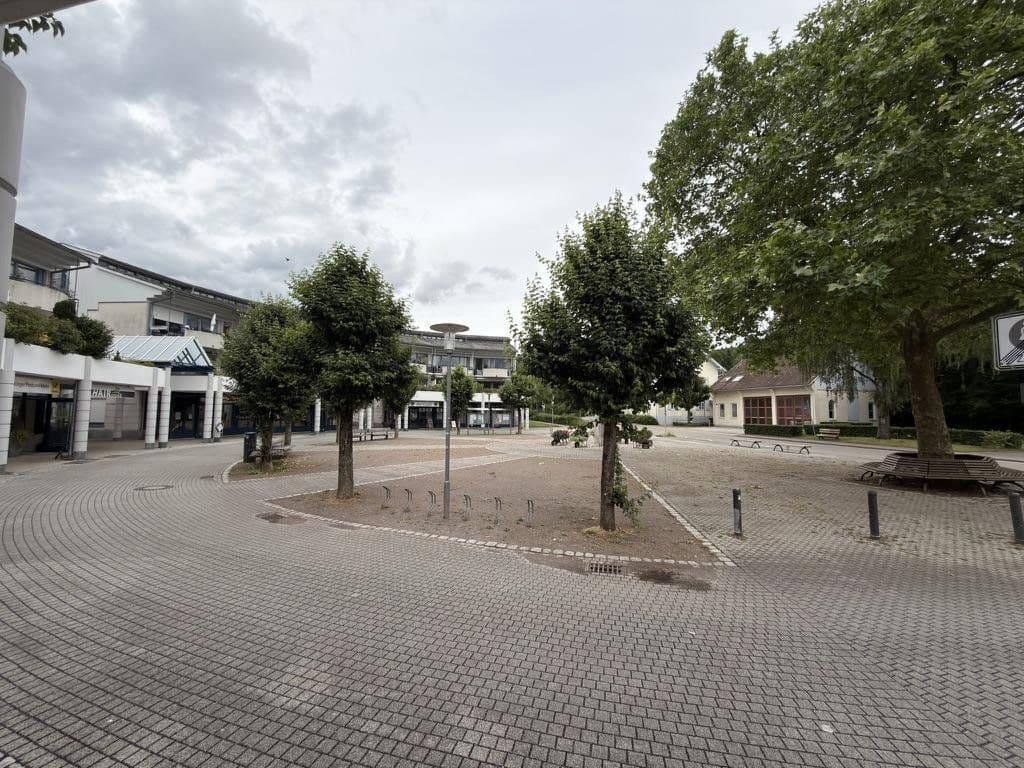 Prenájom kancelárie 108 m², Am Burger Platz 1, Kirchzarten, Bádensko-Wurttembersko Prenájom kancelárie 108 m², Am Burger Platz 1, Kirchzarten, Bádensko-Wurttembersko