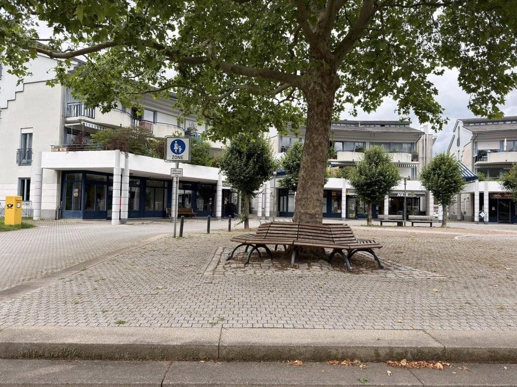 Prenájom kancelárie 108 m², Am Burger Platz 1, Kirchzarten, Bádensko-Wurttembersko Prenájom kancelárie 108 m², Am Burger Platz 1, Kirchzarten, Bádensko-Wurttembersko