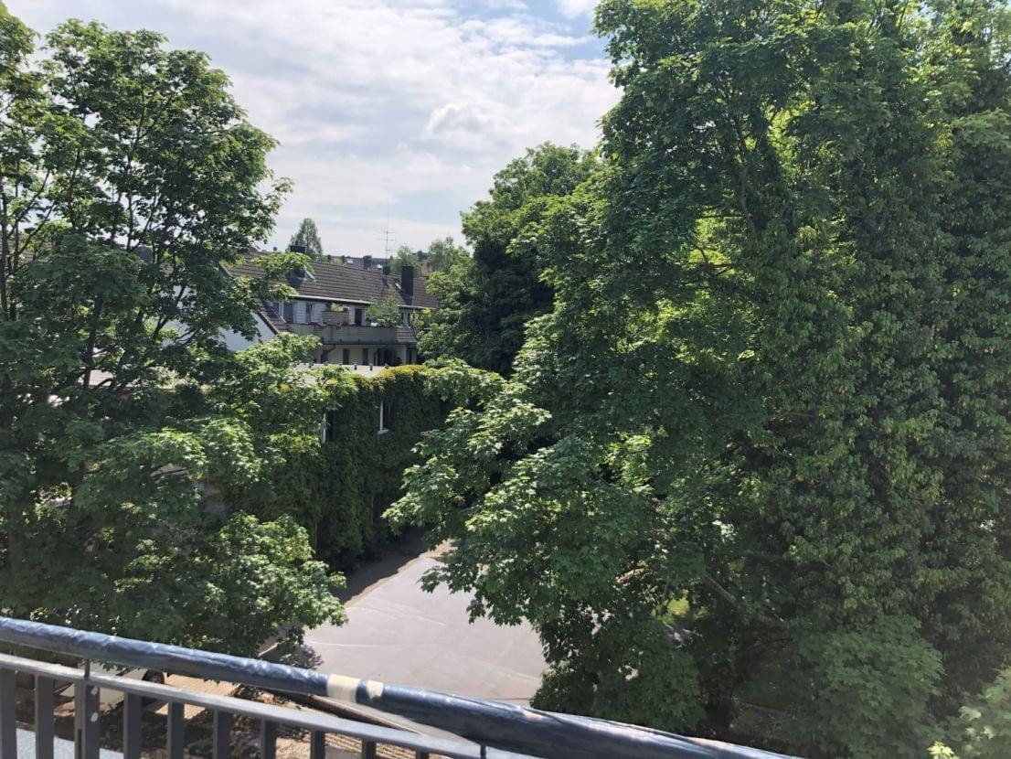 Prenájom domu 150 m², pozemek 100 m², Düsseldorf, Severné Porýnie - Westfálsko Prenájom domu 150 m², pozemek 100 m², Düsseldorf, Severné Porýnie - Westfálsko