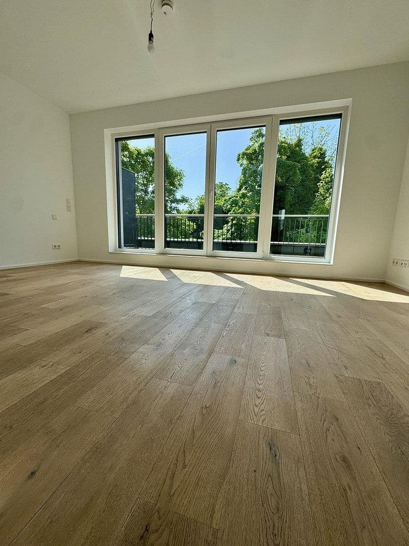 Prenájom domu 150 m², pozemek 100 m², Düsseldorf, Severné Porýnie - Westfálsko Prenájom domu 150 m², pozemek 100 m², Düsseldorf, Severné Porýnie - Westfálsko
