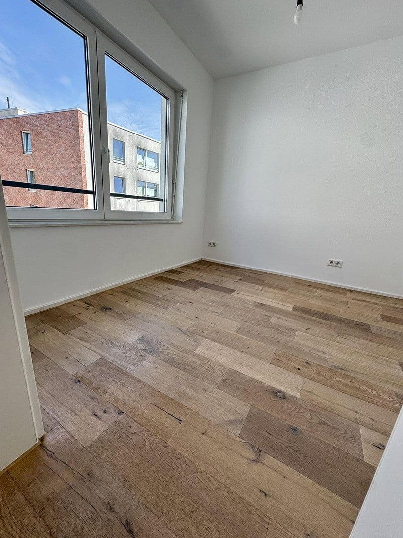 Prenájom domu 150 m², pozemek 100 m², Düsseldorf, Severné Porýnie - Westfálsko Prenájom domu 150 m², pozemek 100 m², Düsseldorf, Severné Porýnie - Westfálsko