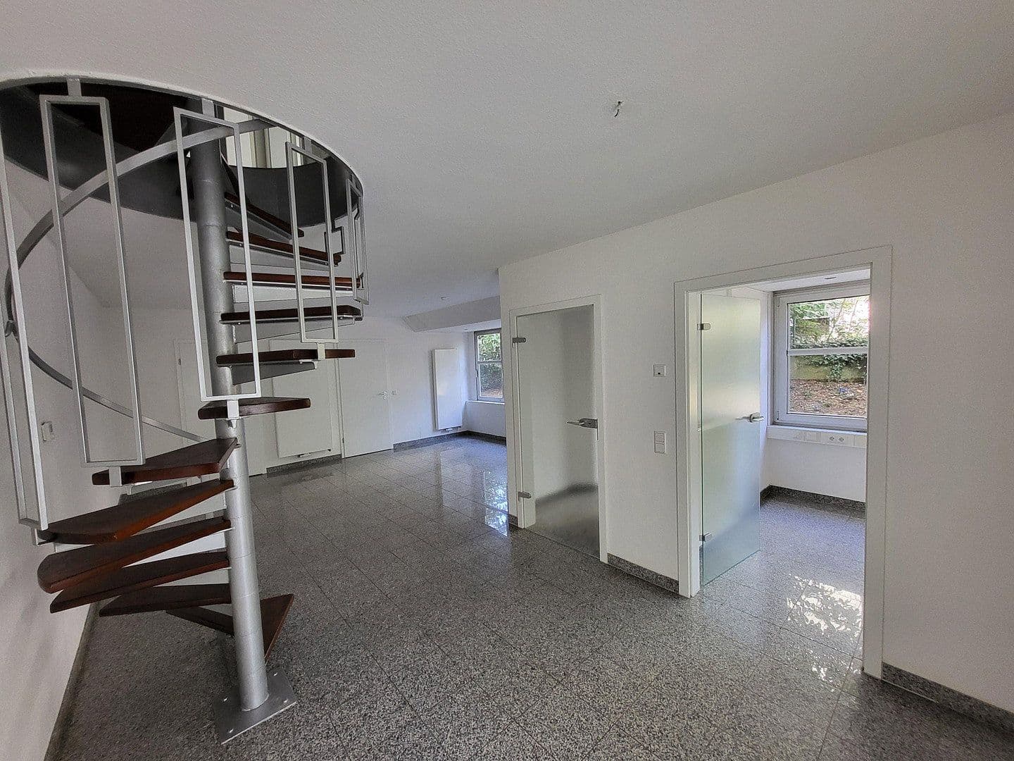 Predaj kancelárie 149 m², Mühlenweg 3, Bad Honnef, Severné Porýnie - Westfálsko Predaj kancelárie 149 m², Mühlenweg 3, Bad Honnef, Severné Porýnie - Westfálsko