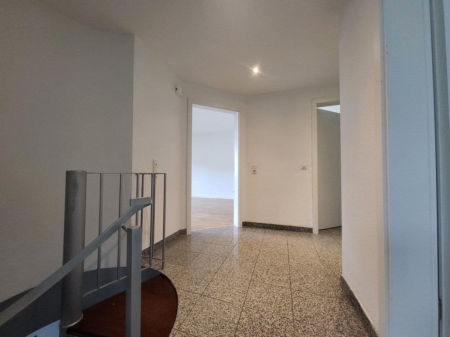 Predaj kancelárie 149 m², Mühlenweg 3, Bad Honnef, Severné Porýnie - Westfálsko Predaj kancelárie 149 m², Mühlenweg 3, Bad Honnef, Severné Porýnie - Westfálsko