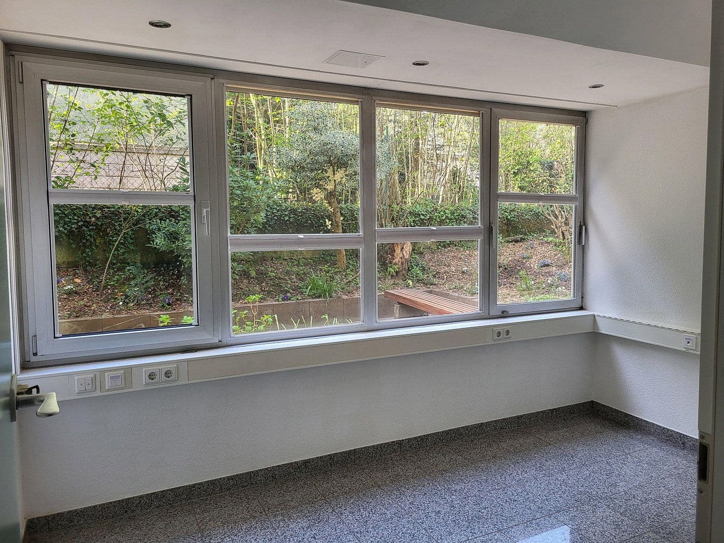 Predaj kancelárie 149 m², Mühlenweg 3, Bad Honnef, Severné Porýnie - Westfálsko Predaj kancelárie 149 m², Mühlenweg 3, Bad Honnef, Severné Porýnie - Westfálsko