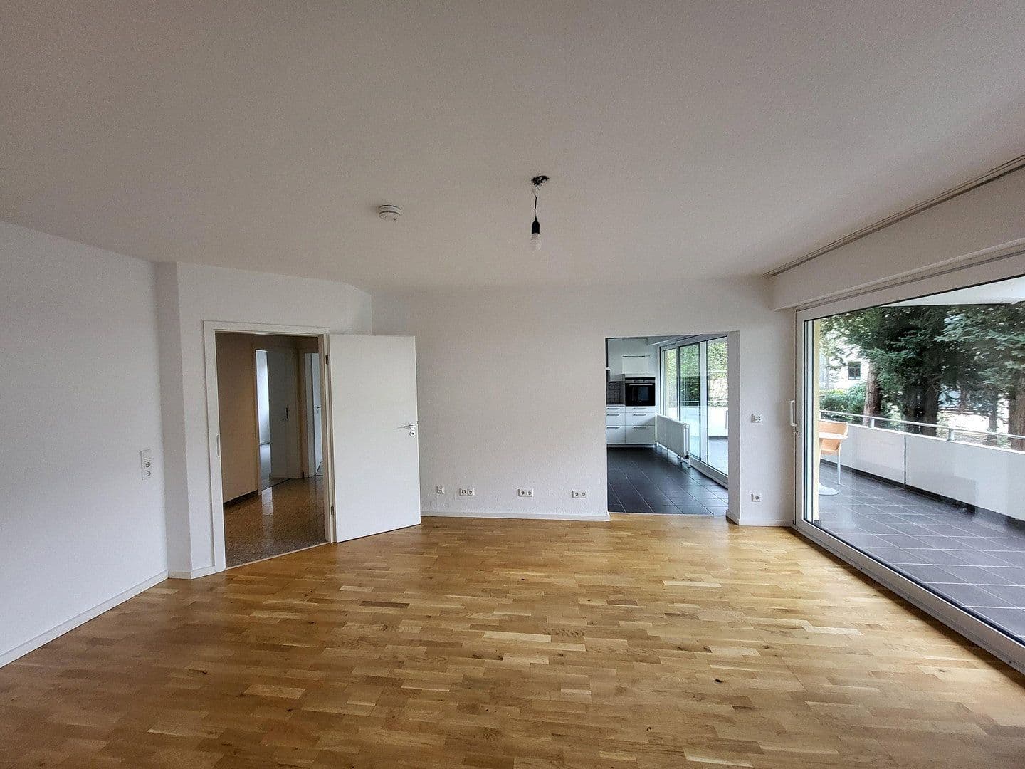 Predaj kancelárie 149 m², Mühlenweg 3, Bad Honnef, Severné Porýnie - Westfálsko Predaj kancelárie 149 m², Mühlenweg 3, Bad Honnef, Severné Porýnie - Westfálsko
