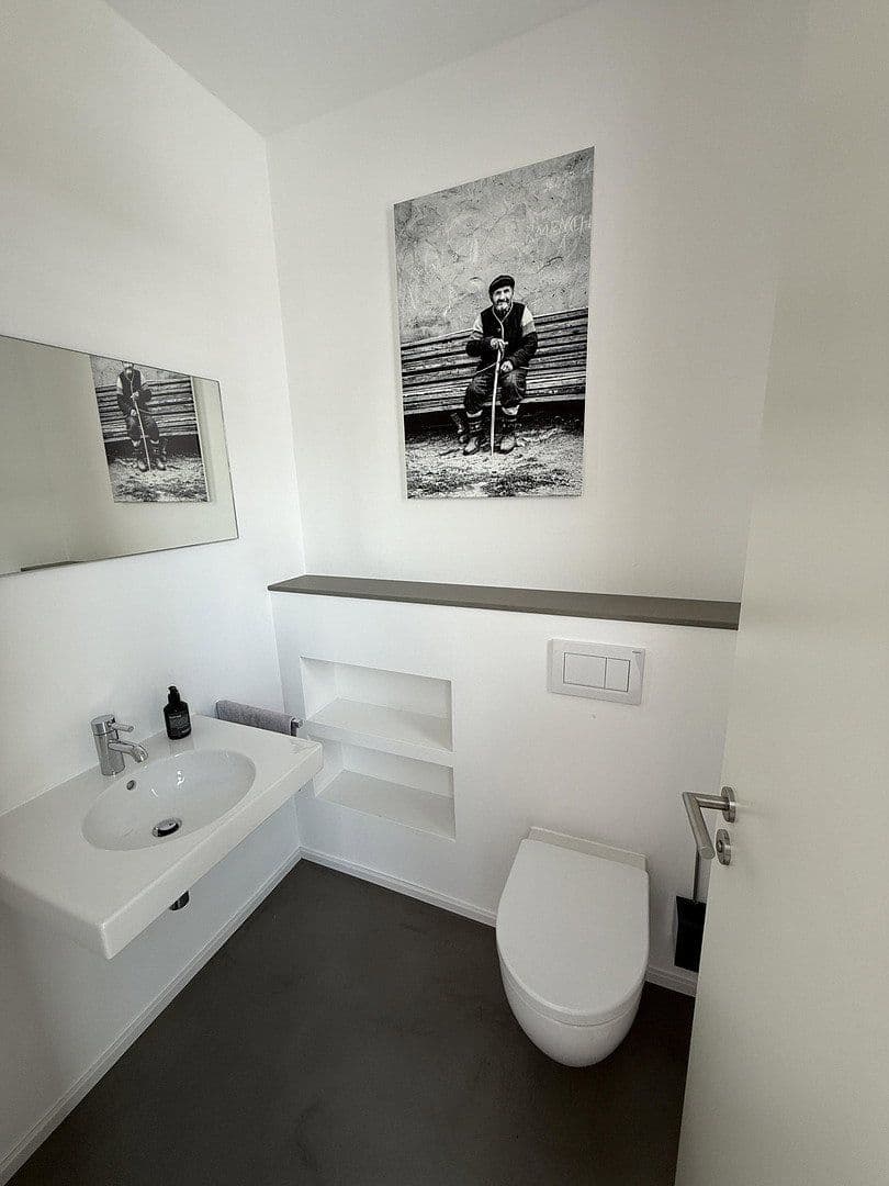 Predaj domu 175 m², pozemek 806 m², Ebelsbach, Bavorsko Predaj domu 175 m², pozemek 806 m², Ebelsbach, Bavorsko