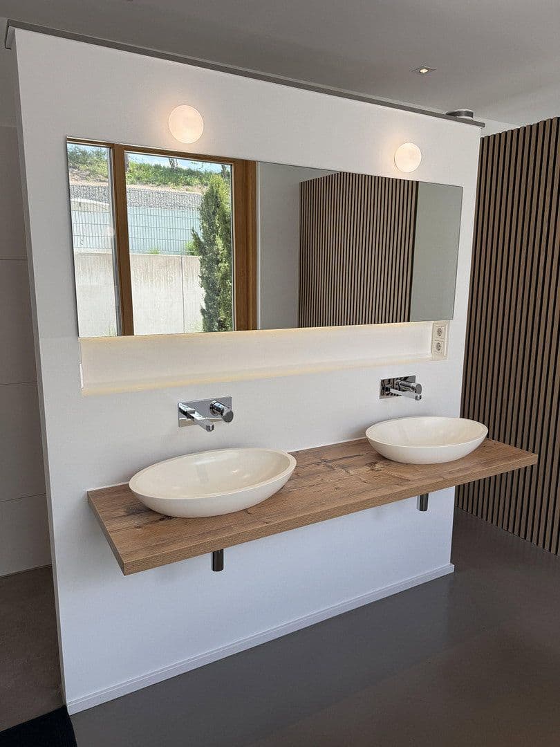 Predaj domu 175 m², pozemek 806 m², Ebelsbach, Bavorsko Predaj domu 175 m², pozemek 806 m², Ebelsbach, Bavorsko