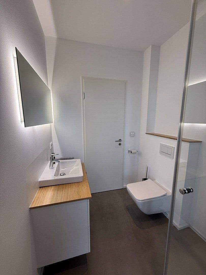Predaj domu 175 m², pozemek 806 m², Ebelsbach, Bavorsko Predaj domu 175 m², pozemek 806 m², Ebelsbach, Bavorsko
