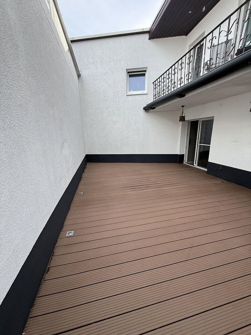Prenájom bytu 3-izbový 131 m², Pulheim, Severné Porýnie - Westfálsko Prenájom bytu 3-izbový 131 m², Pulheim, Severné Porýnie - Westfálsko