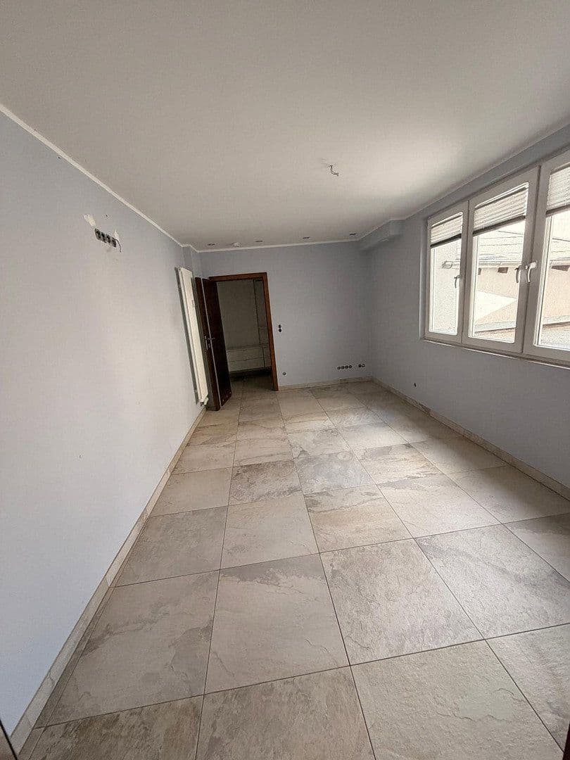 Prenájom bytu 3-izbový 131 m², Pulheim, Severné Porýnie - Westfálsko Prenájom bytu 3-izbový 131 m², Pulheim, Severné Porýnie - Westfálsko