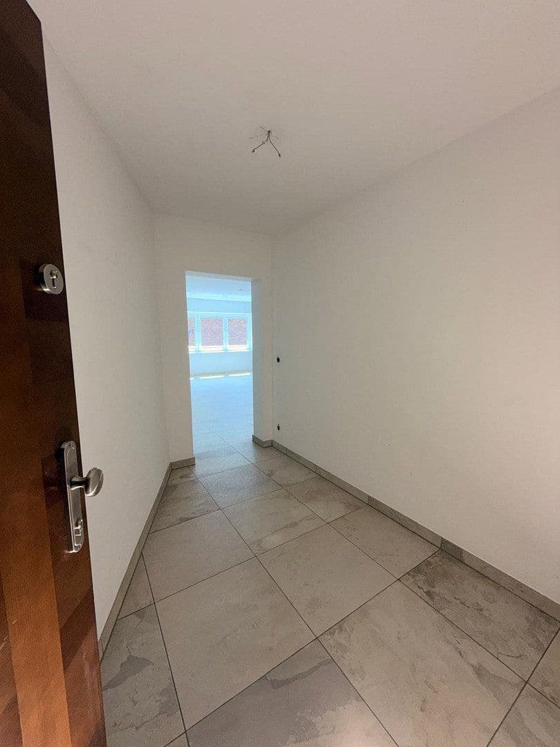 Prenájom bytu 3-izbový 131 m², Pulheim, Severné Porýnie - Westfálsko Prenájom bytu 3-izbový 131 m², Pulheim, Severné Porýnie - Westfálsko