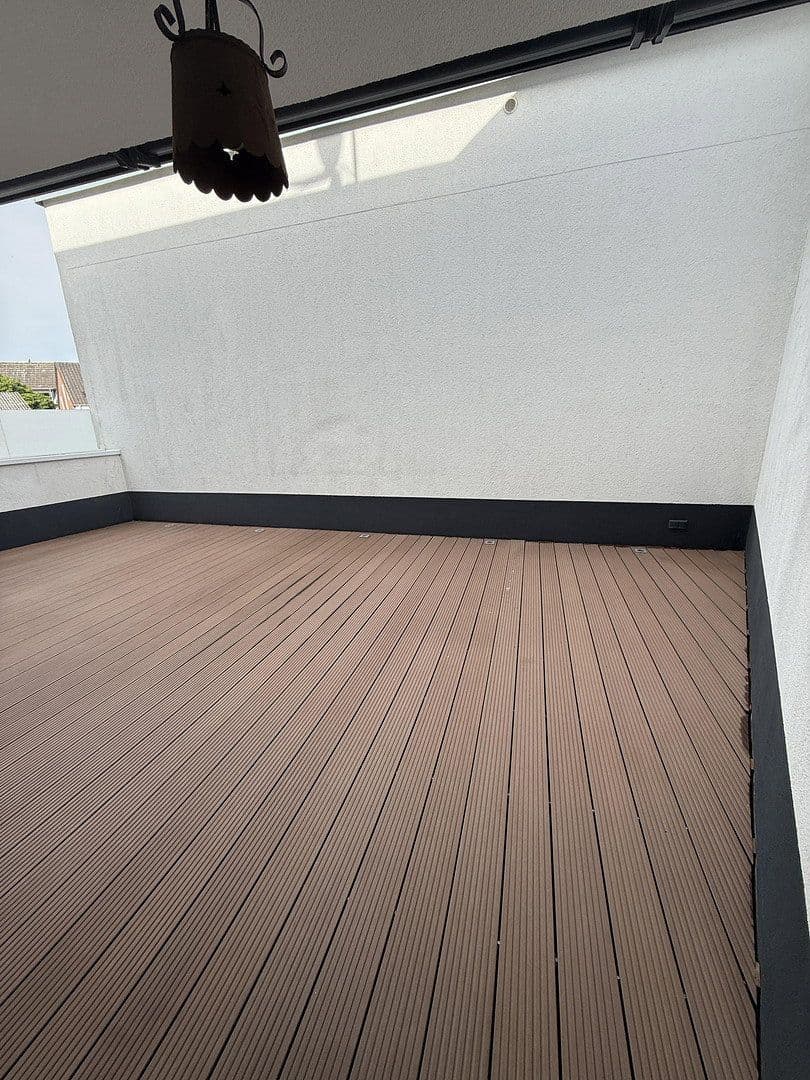 Prenájom bytu 3-izbový 131 m², Pulheim, Severné Porýnie - Westfálsko Prenájom bytu 3-izbový 131 m², Pulheim, Severné Porýnie - Westfálsko