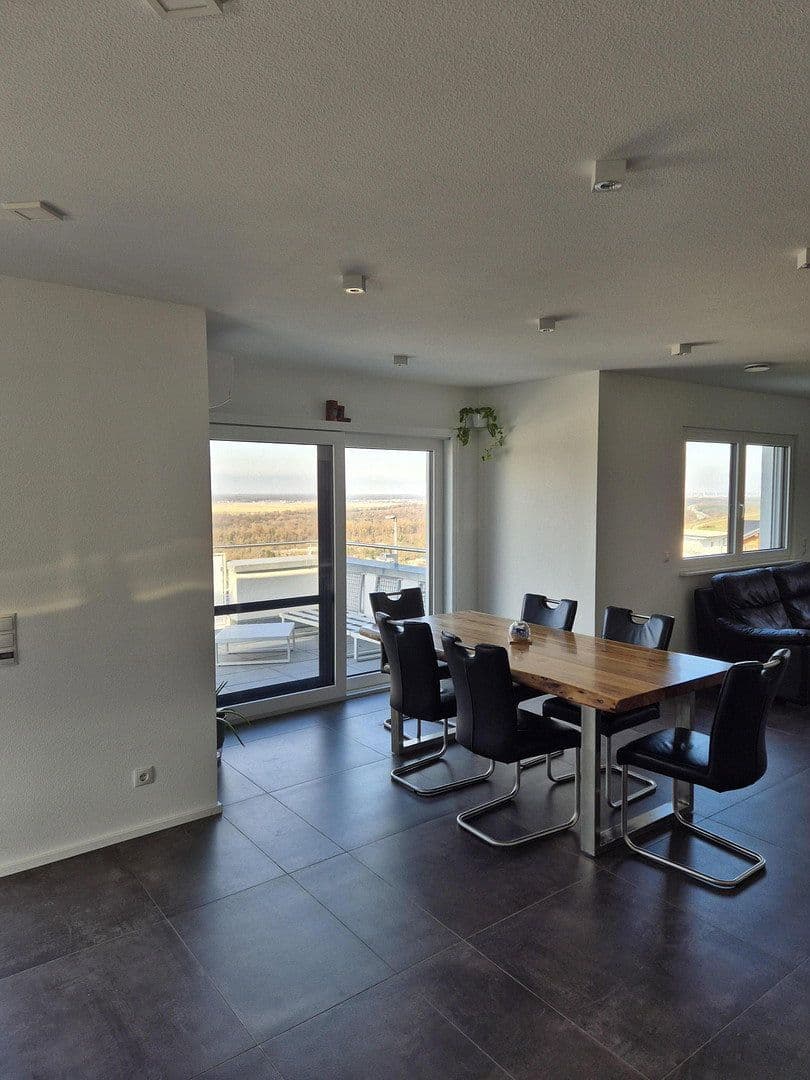 Predaj domu 245 m², pozemek 790 m², Bad Bellingen, Bádensko-Wurttembersko Predaj domu 245 m², pozemek 790 m², Bad Bellingen, Bádensko-Wurttembersko