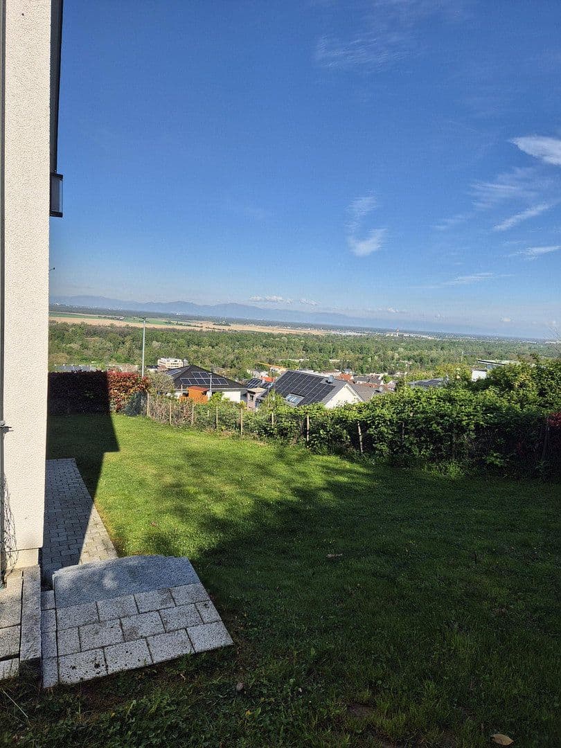 Predaj domu 245 m², pozemek 790 m², Bad Bellingen, Bádensko-Wurttembersko Predaj domu 245 m², pozemek 790 m², Bad Bellingen, Bádensko-Wurttembersko