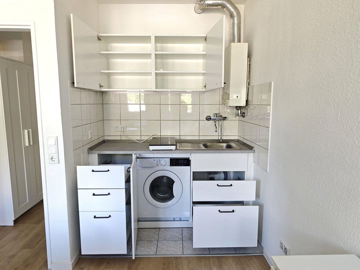 Predaj bytu 1-izbový 33 m², Augustaanlage 40, Mannheim, Bádensko-Wurttembersko Predaj bytu 1-izbový 33 m², Augustaanlage 40, Mannheim, Bádensko-Wurttembersko