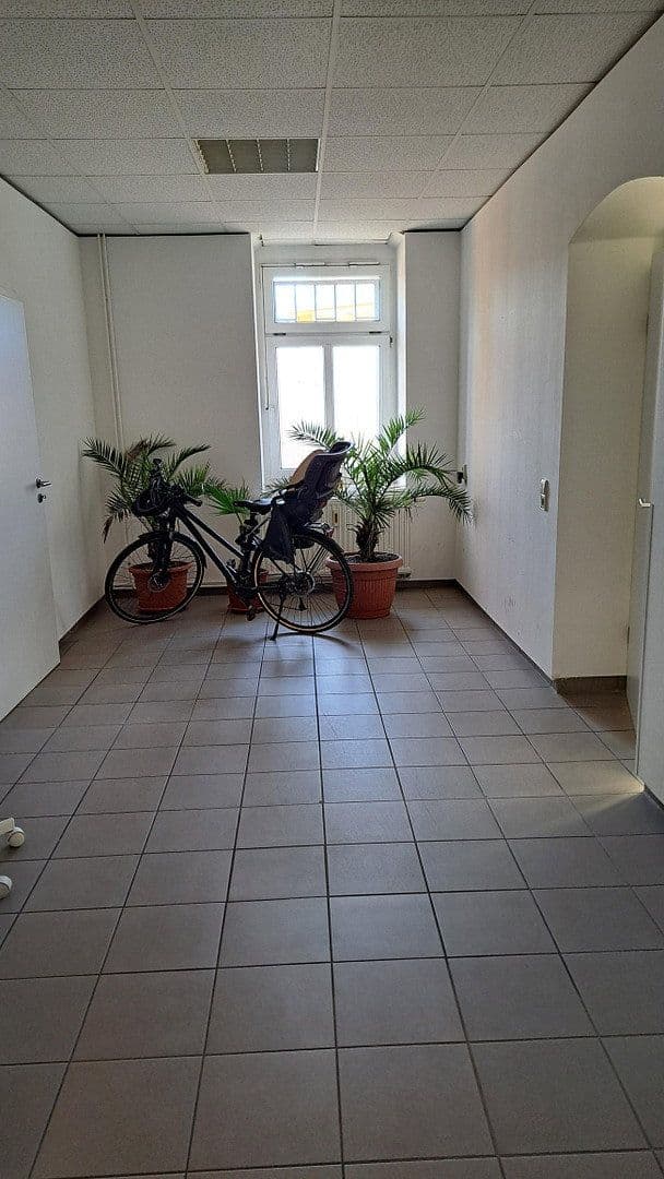 Prenájom kancelárie 105 m², Dohnaer Straße 217, Dresden, Sasko Prenájom kancelárie 105 m², Dohnaer Straße 217, Dresden, Sasko