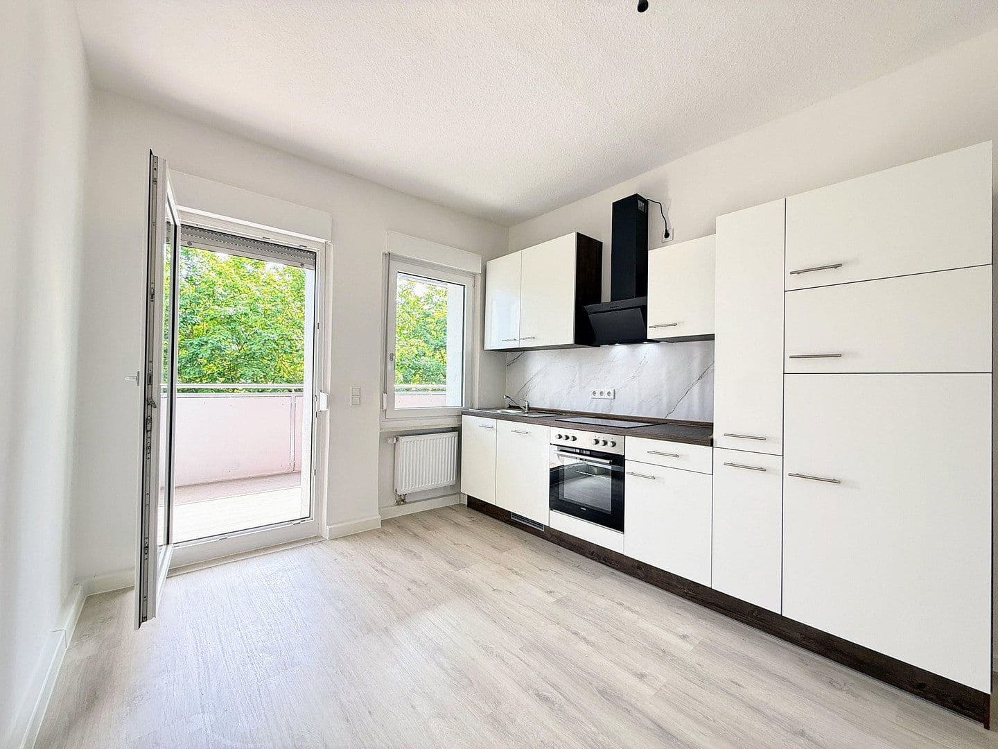 Predaj domu 478 m², pozemek 297 m², Nürnberger Str. 180, Fürth, Bavorsko Predaj domu 478 m², pozemek 297 m², Nürnberger Str. 180, Fürth, Bavorsko