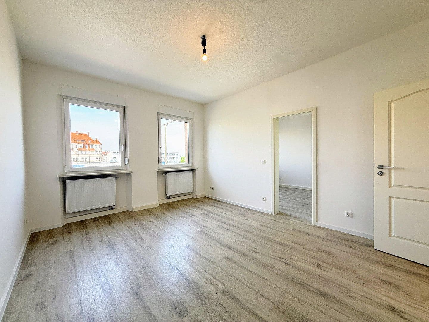 Predaj domu 478 m², pozemek 297 m², Nürnberger Str. 180, Fürth, Bavorsko Predaj domu 478 m², pozemek 297 m², Nürnberger Str. 180, Fürth, Bavorsko