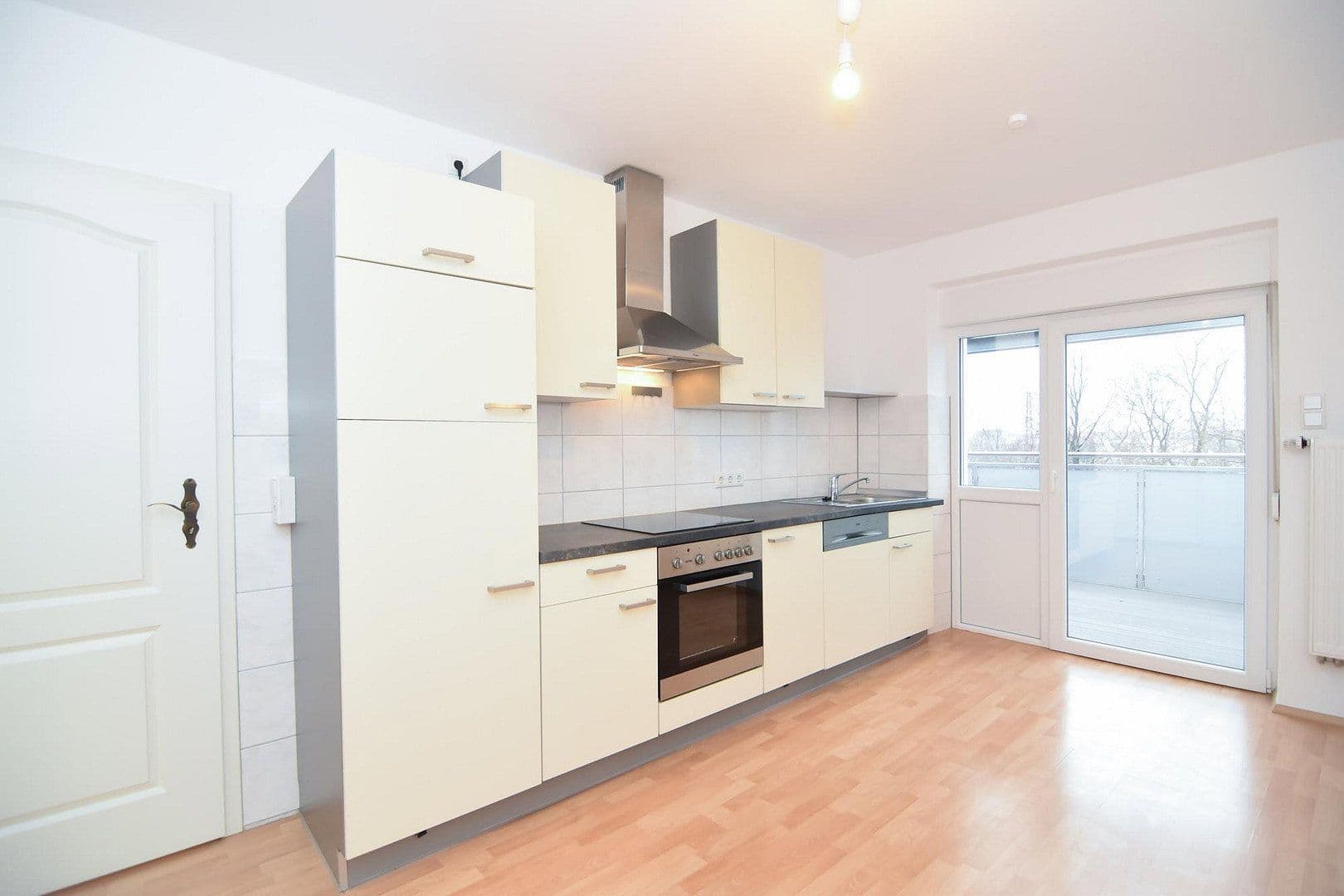 Predaj domu 478 m², pozemek 297 m², Nürnberger Str. 180, Fürth, Bavorsko Predaj domu 478 m², pozemek 297 m², Nürnberger Str. 180, Fürth, Bavorsko