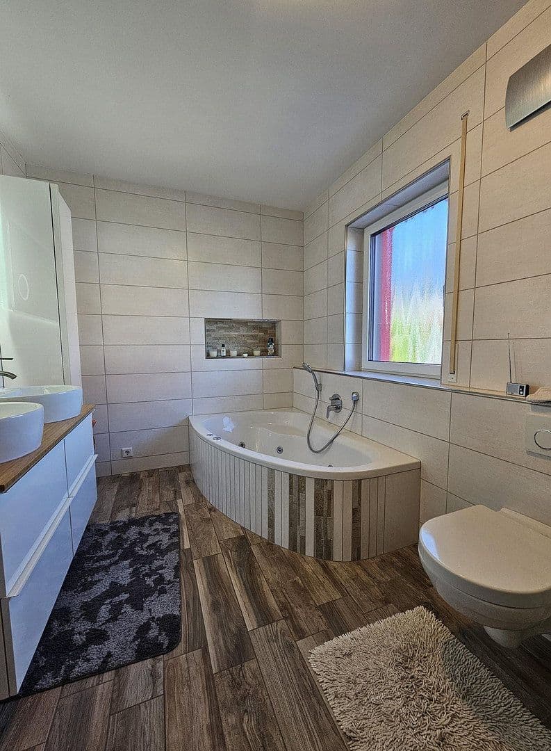 Predaj bytu 7-izbový 210 m², Burgthann, Bavorsko Predaj bytu 7-izbový 210 m², Burgthann, Bavorsko