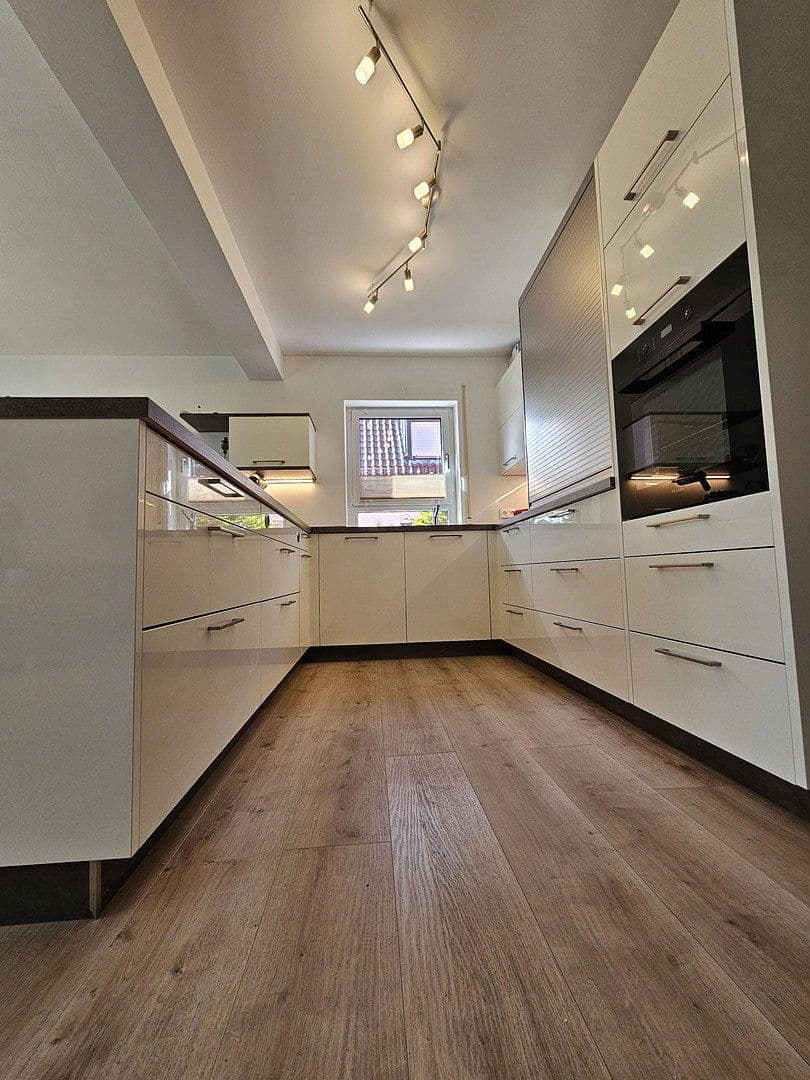 Predaj bytu 7-izbový 210 m², Burgthann, Bavorsko Predaj bytu 7-izbový 210 m², Burgthann, Bavorsko