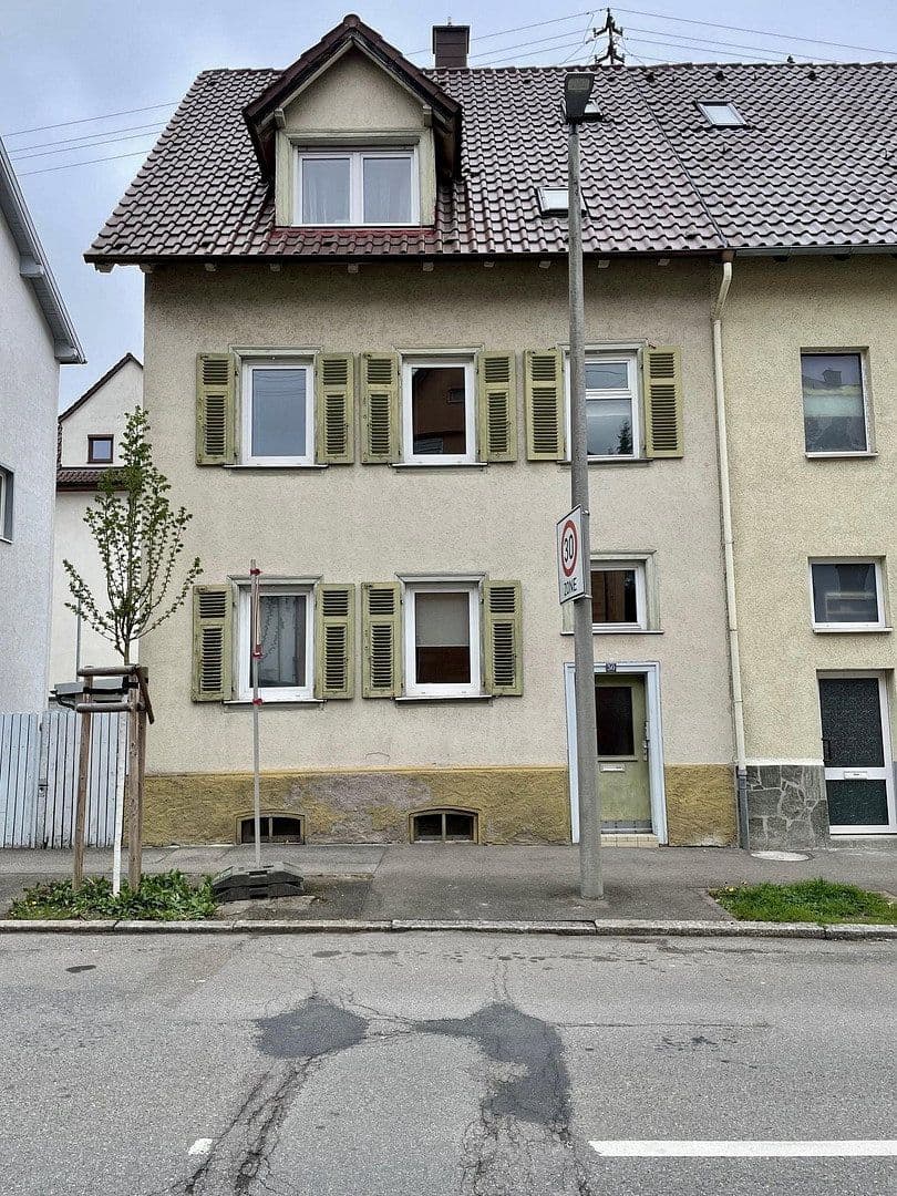 Predaj domu 180 m², pozemek 192 m², Mühlweg 50, Villingen-Schwenningen, Bádensko-Wurttembersko Predaj domu 180 m², pozemek 192 m², Mühlweg 50, Villingen-Schwenningen, Bádensko-Wurttembersko
