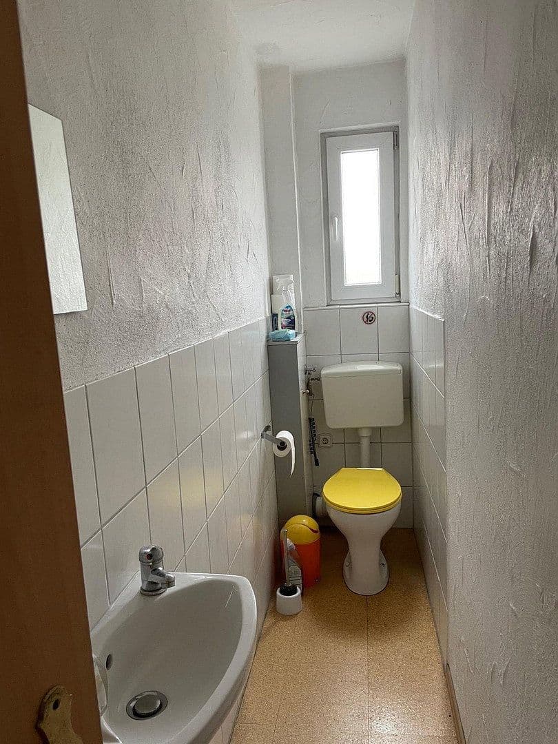 Predaj domu 180 m², pozemek 192 m², Mühlweg 50, Villingen-Schwenningen, Bádensko-Wurttembersko Predaj domu 180 m², pozemek 192 m², Mühlweg 50, Villingen-Schwenningen, Bádensko-Wurttembersko