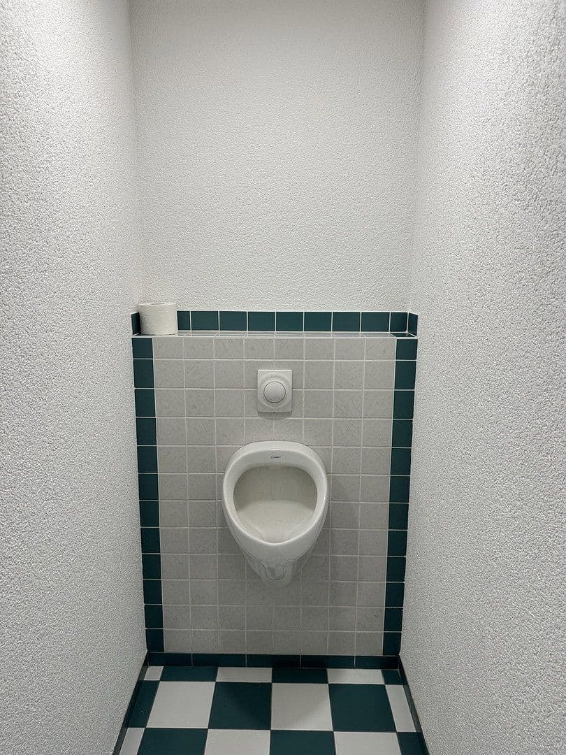 Prenájom nebytového priestoru 588 m², Mühllach 11, Röthenbach an der Pegnitz, Bavorsko Prenájom nebytového priestoru 588 m², Mühllach 11, Röthenbach an der Pegnitz, Bavorsko