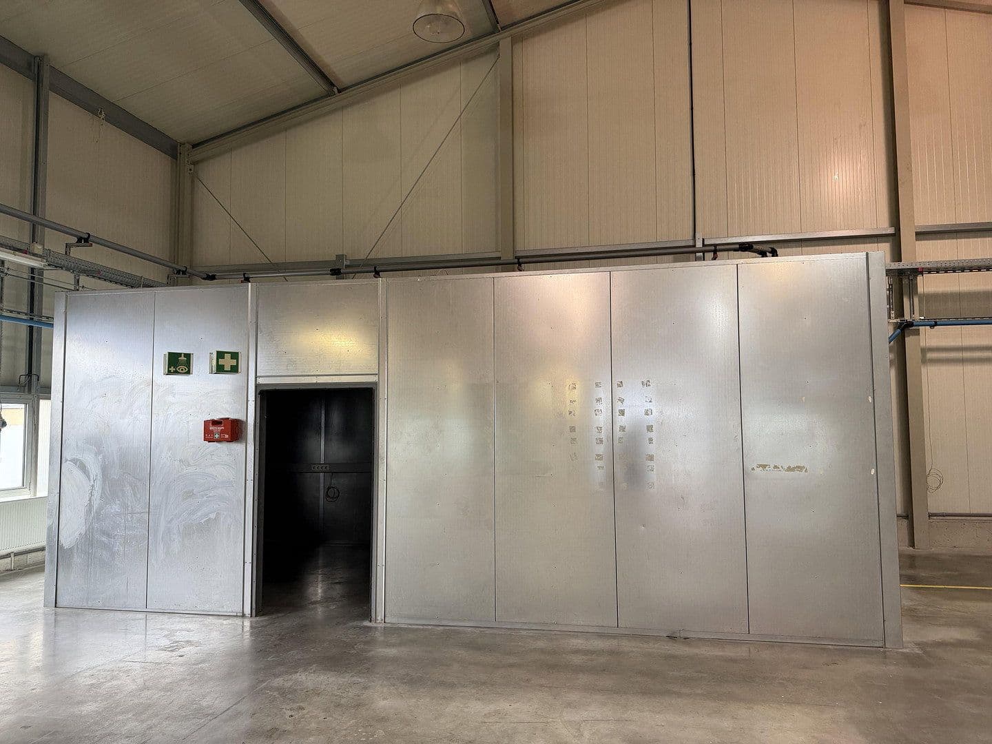 Prenájom nebytového priestoru 588 m², Mühllach 11, Röthenbach an der Pegnitz, Bavorsko Prenájom nebytového priestoru 588 m², Mühllach 11, Röthenbach an der Pegnitz, Bavorsko
